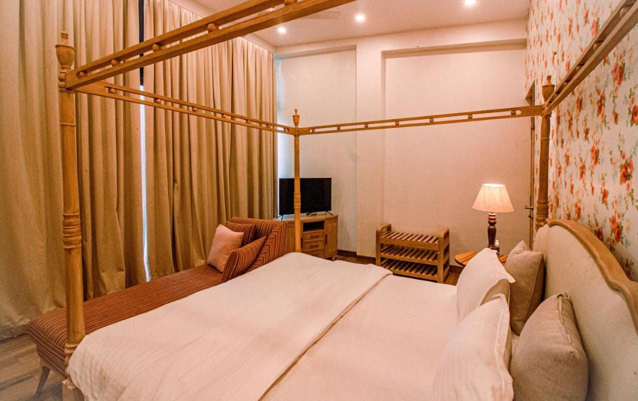 The Cloverleaf Super Luxury Villa Goa With Private Pool, North Goa Кандолим Екстериор снимка